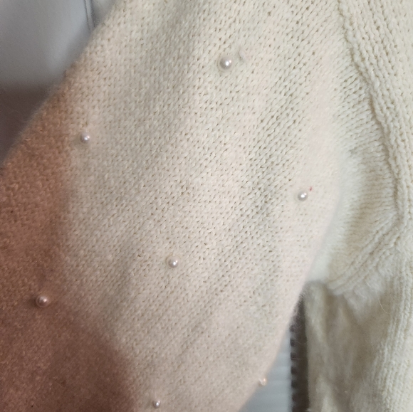 9 Work in progress by Gladys Bagley Silk nylon and angora blend.p2p 21 - Picture 8 of 8